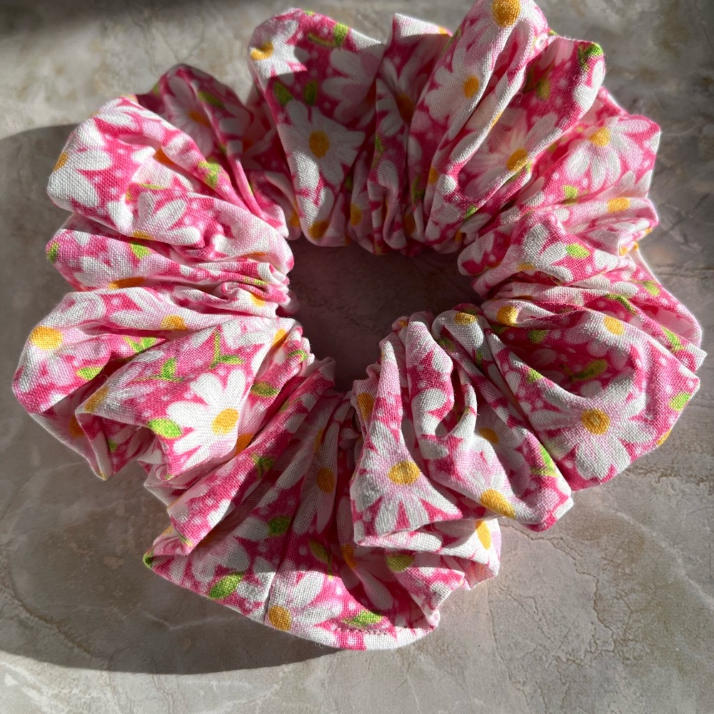 Hair scrunchies, handmade with 100% cotton.